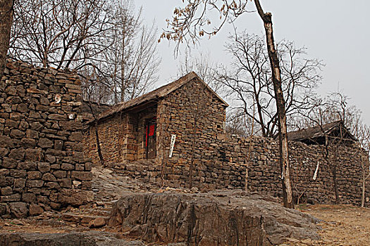 沂蒙山村
