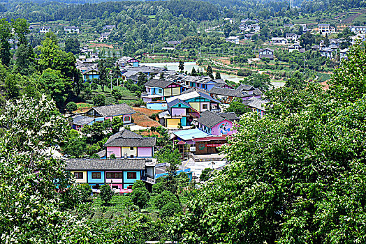 贵州遵义,走进,七彩部落,新农村