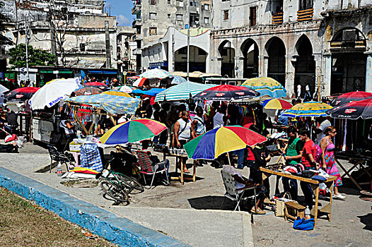彩色,遮阳伞,市场,公园,市中心,哈瓦那,古巴,大安的列斯群岛,加勒比海,中美洲,北美