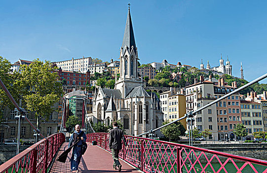 法国,里昂,步行桥,河,教堂