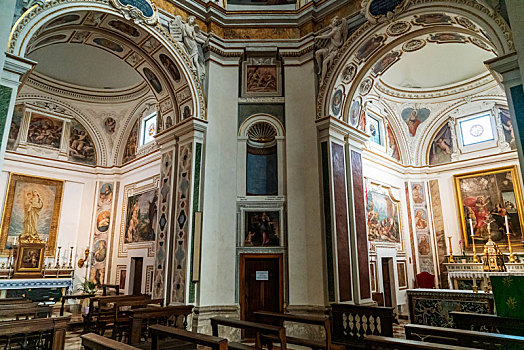意大利阿西西新教堂,chiesa,nuova