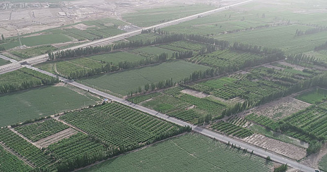 新疆哈密乡村公路