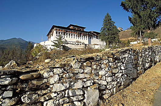 不丹,宗派寺院