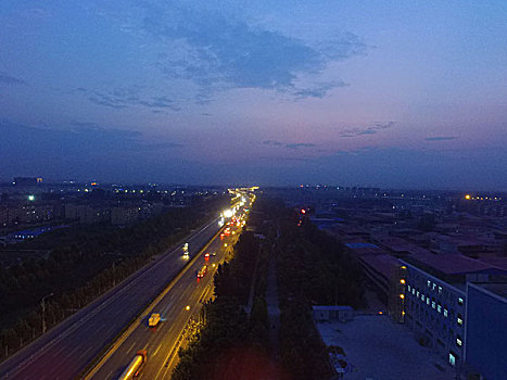 郑州市大河路夕阳景色