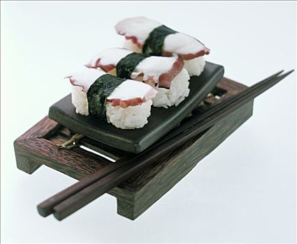 三个,寿司卷,寿司,日本,盒子