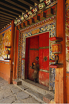 男孩,站立,入口,不丹