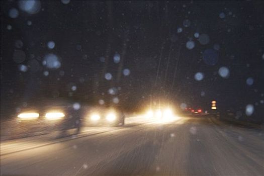 道路交通,冬天,夜晚,下雪