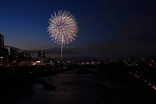 烟花,展示