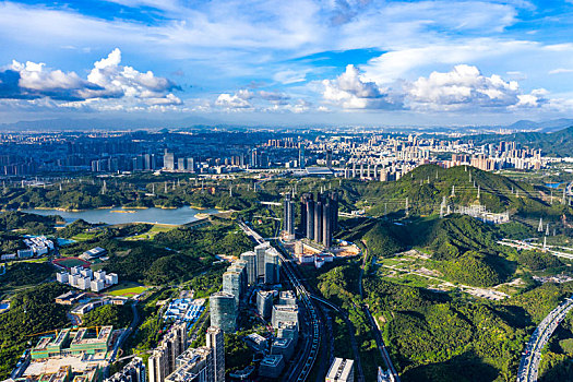 航拍塘朗山,深圳湾,塘朗,梅林水库,南山和龙华风光