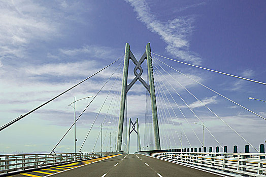 港珠澳大桥中国结桥塔