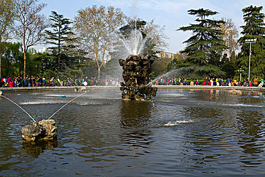 喷泉
