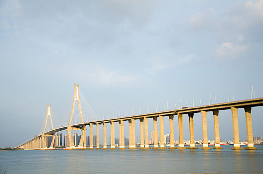 湛江海湾大桥