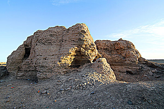 内蒙额济纳黑水河沙漠城堡遗址