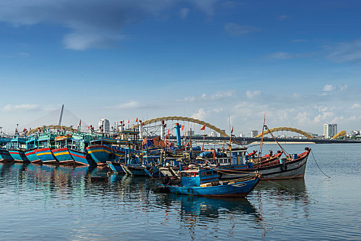 岘港渔港
