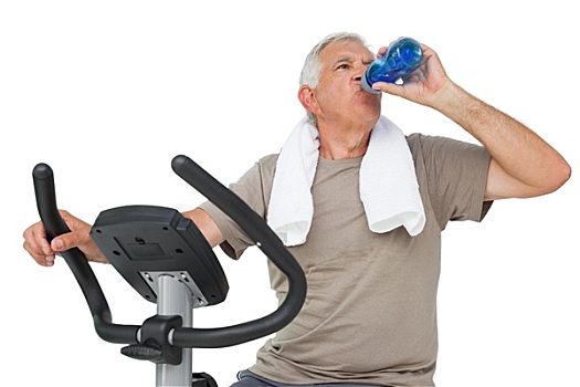 老人,饮用水,健身车