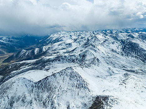 轻装徒步冷噶措,观赏贡嘎雪山