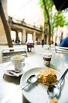 咖啡杯,吃过,糕点,左边,街边咖啡厅,桌子