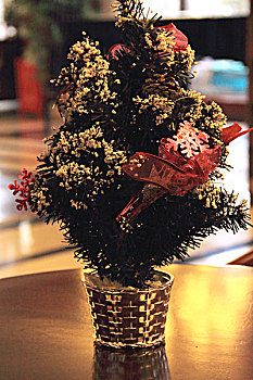 桌之上的装饰花