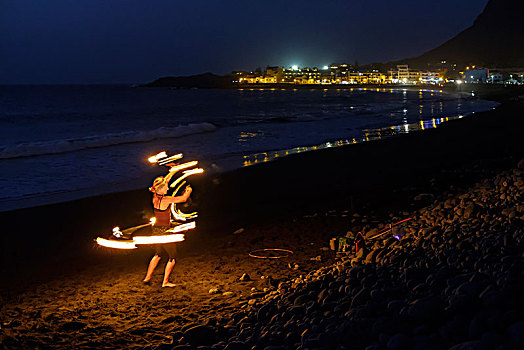 夜晚,火,跳舞,火炬,海滩,干盐湖,大帝谷,加纳利群岛,西班牙,欧洲