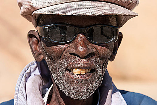 纳米比亚人,男人,戴着,墨镜,帽子,头像,达马拉兰,纳米比亚,非洲