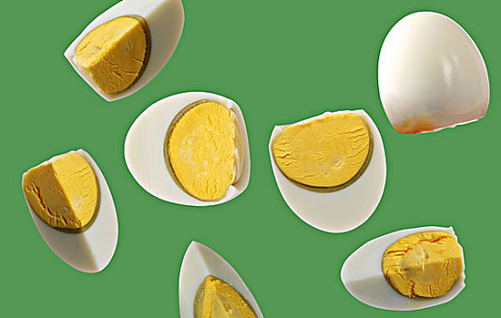 煮熟的鸡蛋的平面设计作品