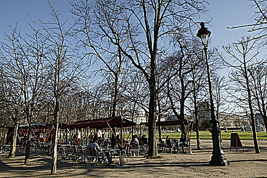 法国巴黎卢浮宫花园