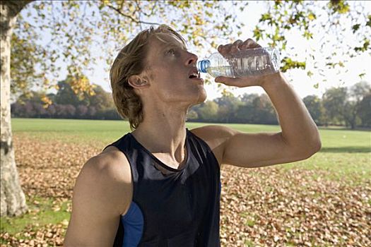 跑步者,饮用水