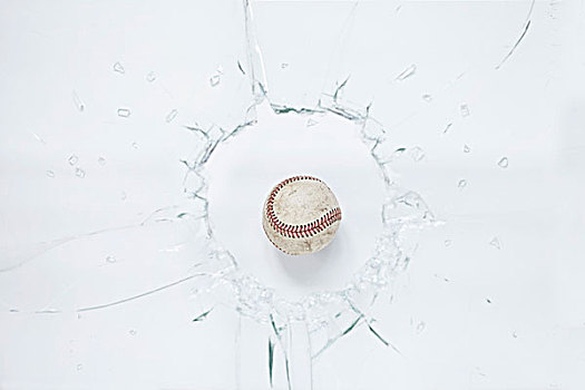 棒球,碎玻璃