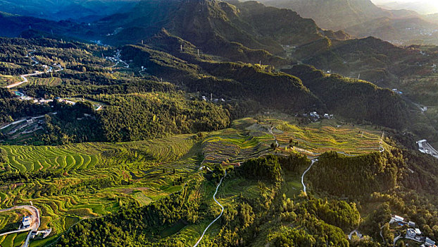 重庆酉阳,日月同辉绘美景