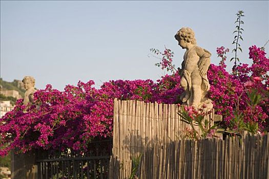 花,靠近,两个,雕像,萨勒诺,坎帕尼亚区,意大利