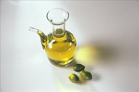 玻璃瓶,橄榄油,三个,青橄榄