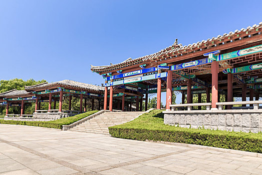 中国山东省济南市章丘百脉泉公园的复古建筑