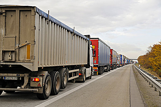 塞车,高速公路,卡车,莱茵兰普法尔茨州,德国,欧洲