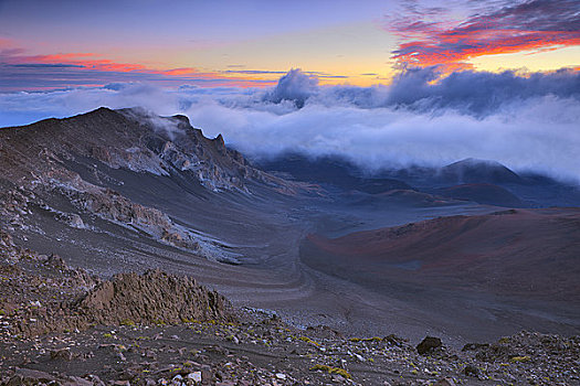 云,上方,火山,哈雷阿卡拉火山口,毛伊岛,夏威夷,美国