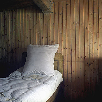 木头,嵌条,房间,白色,衰败,羽绒被,枕头,床,卡斯通,德国,一月