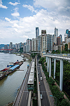 重庆市渝中区轻轨一号桥段