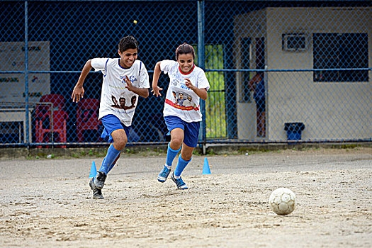 两个,青少年,双胞胎,16岁,玩,足球,交际,里约热内卢州,巴西,南美