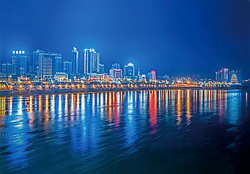 汉江上的城市建筑夜景