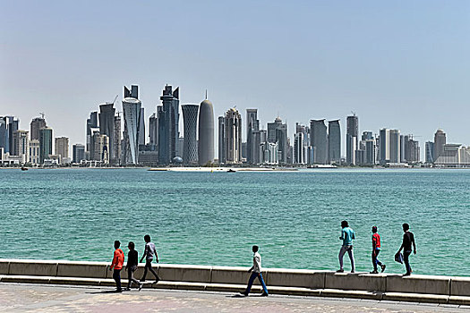 滨海路,散步场所,摩天大楼,天际线,多哈,卡塔尔,亚洲