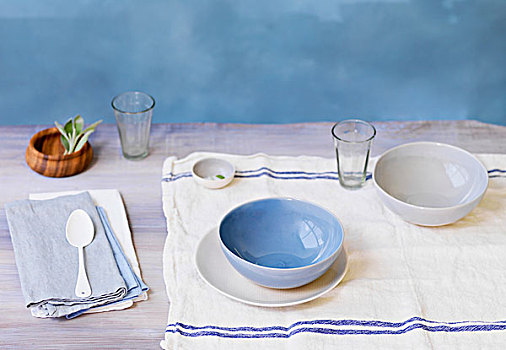 桌面,餐巾,碗,盘子,餐具,棚拍