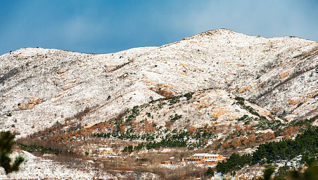 雪后的村庄图片