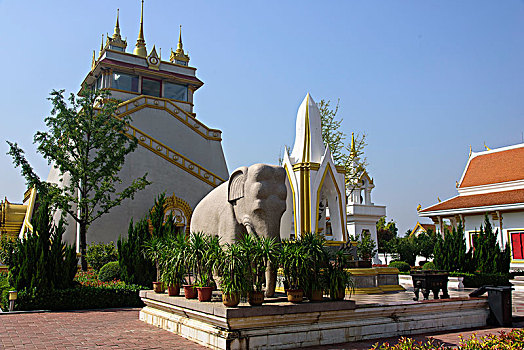 白马寺泰国佛殿苑