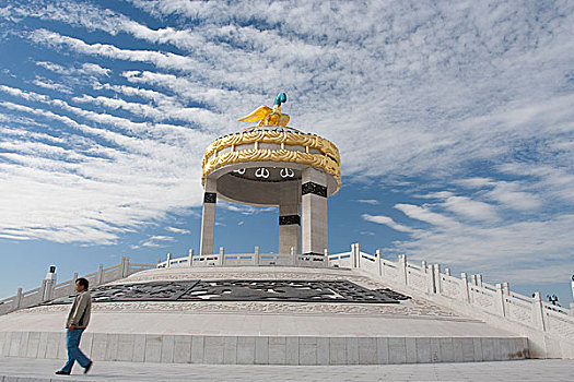 内蒙古鄂尔多斯青钢文化广场