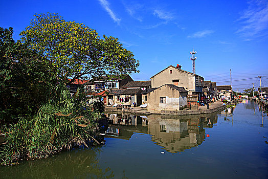 村庄,老房子,小河