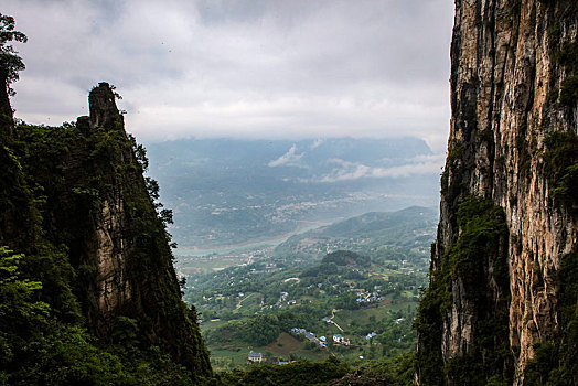 恩施,黄鹤峰,风景,景点,旅游,高山,山区,神秘,树木,植被,石头,鄂西,奇石,峡谷,壮观,云海,仙境