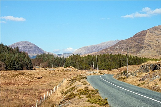 山谷,道路