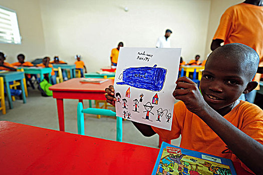 haiti,port,au,prince,children,drawing,in,classroom