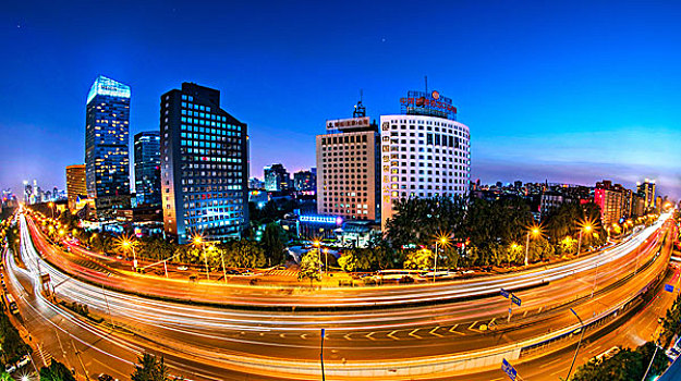 三环东北角建筑群夜景