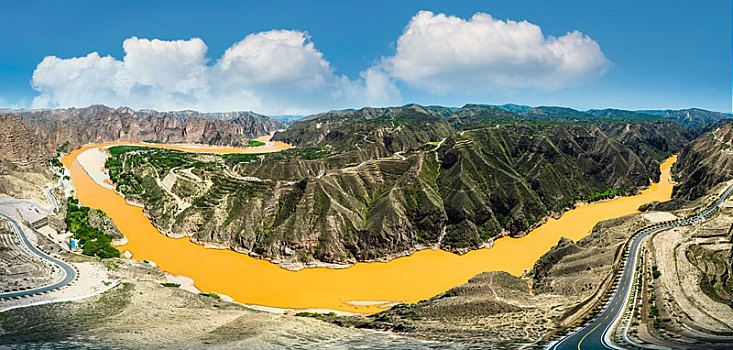 甘肃永靖炳灵峡黄河石林航拍全景