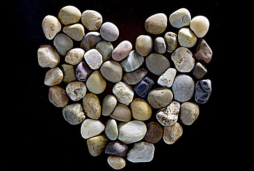 爱心石头
